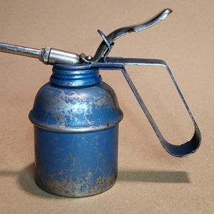 Vintage • Blue Lever Old Grease Container